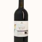 Una bottiglia di SettantaTrenta Riserva 2017 dell'azienda vitivinicola Quercialuce