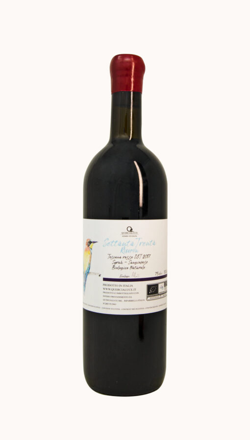 Una bottiglia di SettantaTrenta Riserva 2017 dell'azienda vitivinicola Quercialuce