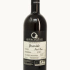 Una bottiglia di Smeraldo 2016 da uve Pinot Nero dell'azienda vitivinicola Quercialuce